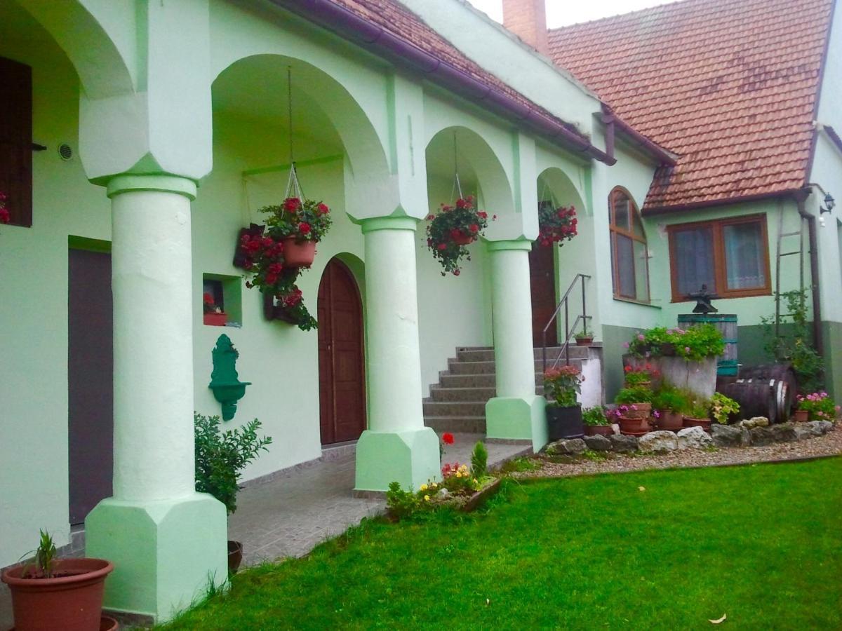 Готель Na Upati Palavy Горні Вестоніце Екстер'єр фото
